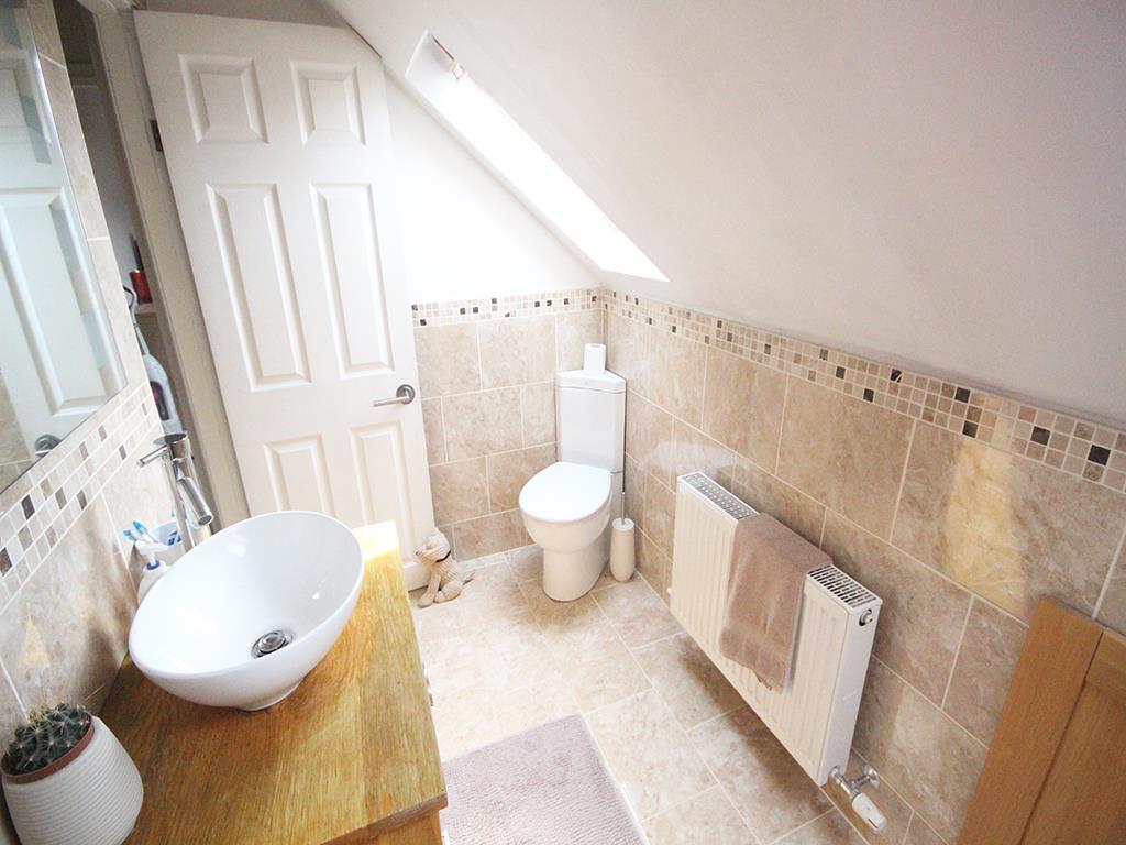 4 bedroom detached house For Sale in Earby - IMG_2555.jpg
